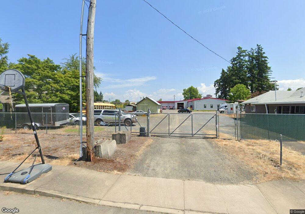 321 Kennel St, Molalla, OR 97038 - photo 1