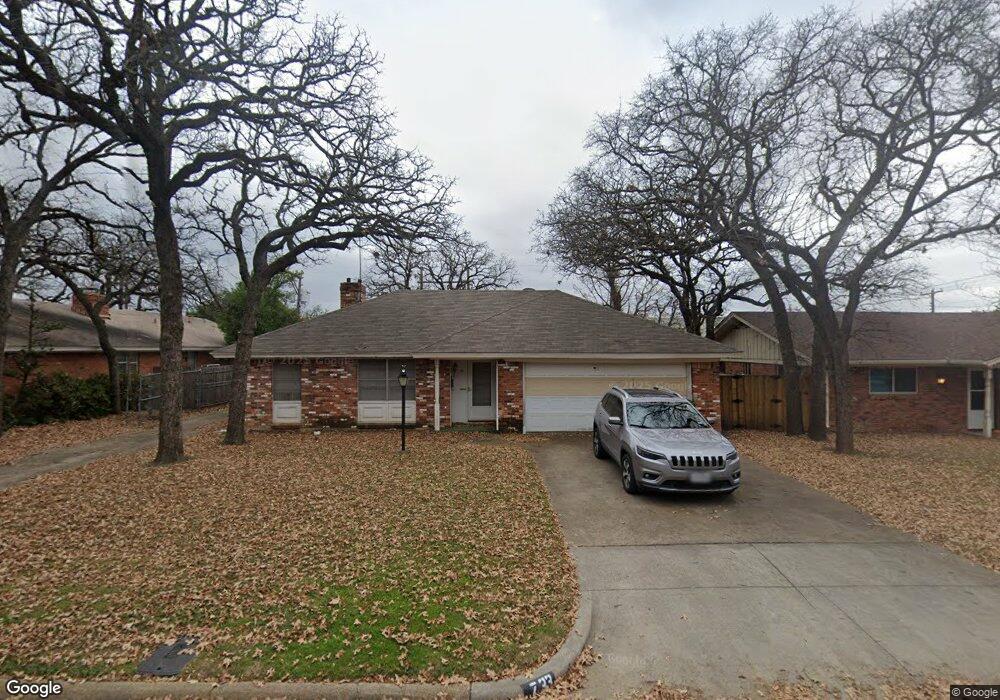 733 Woodcrest Dr, Hurst, TX 76053 - photo 1