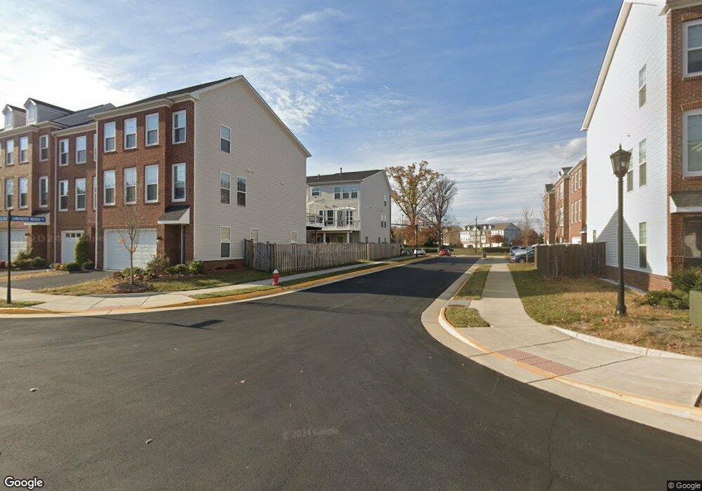 42289 Lancaster Woods Square, Chantilly, VA 20152 - photo 1