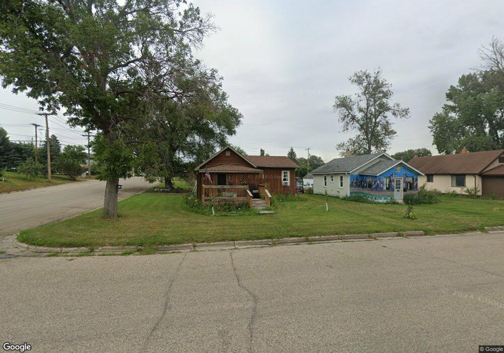 1101 8th Ave SE, Jamestown, ND 58401 - photo 1