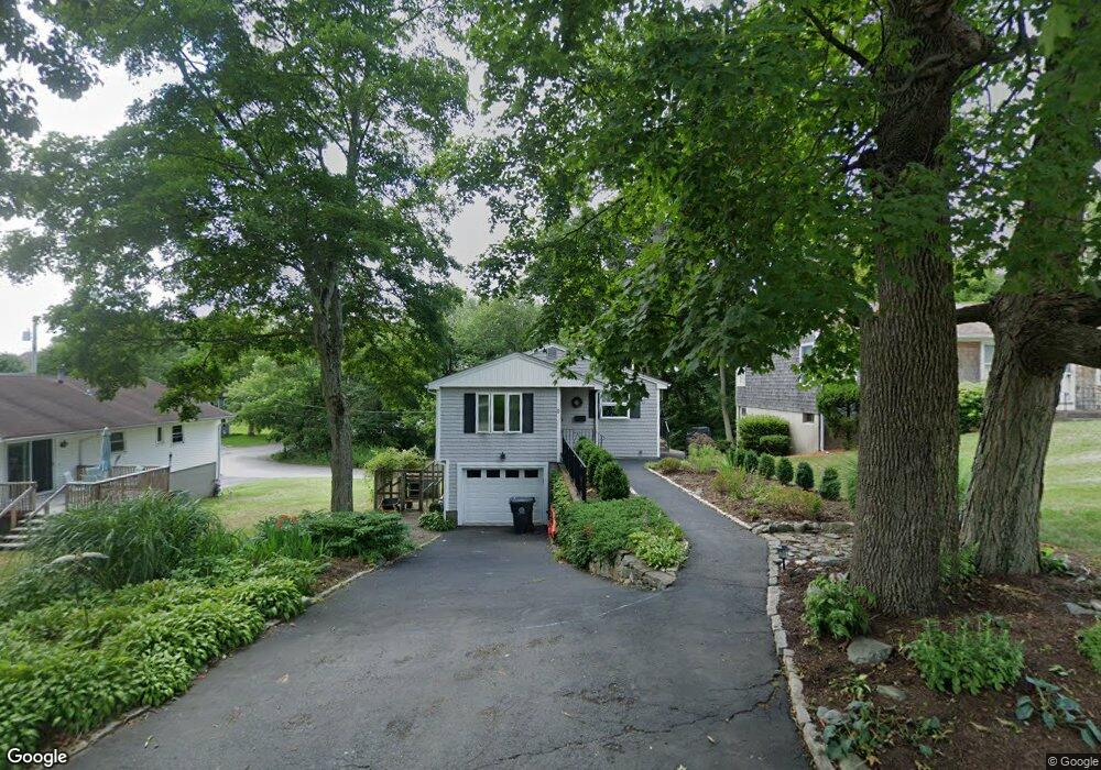 9 Upland Rd, Riverside, RI 02915 - photo 1