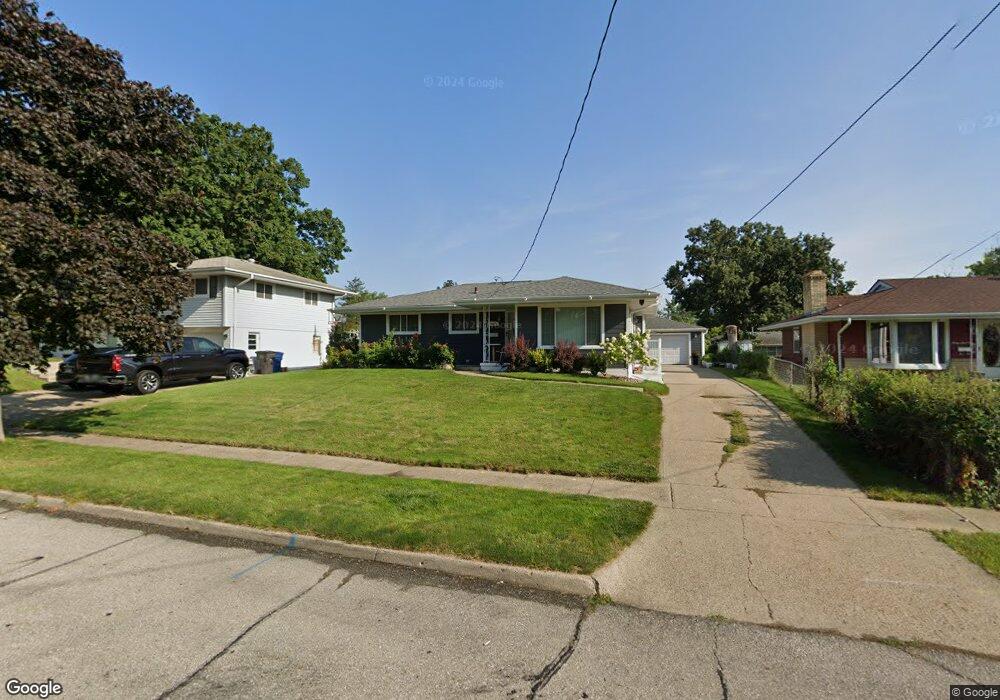 3607 Lindlavista Way, Des Moines, IA 50310 - photo 1