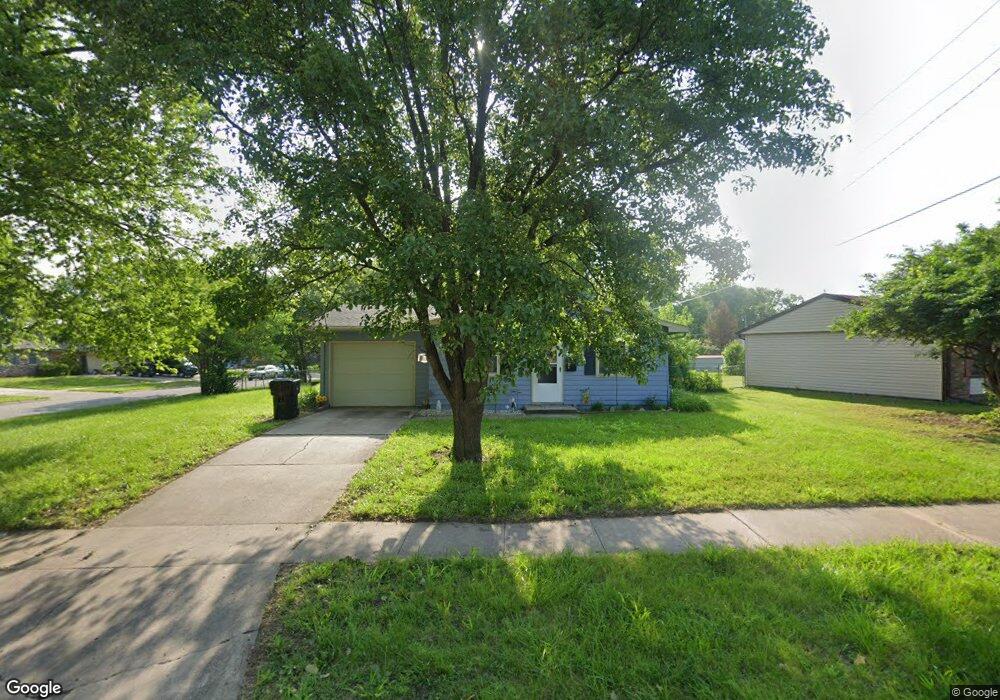3300 SW Kiowa St, Topeka, KS 66614 - photo 1