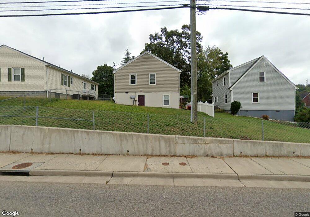 646 N Delphine Ave, Waynesboro, VA 22980 - photo 1