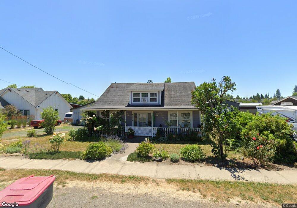 502 E Main St, Carlton, OR 97111 - photo 1