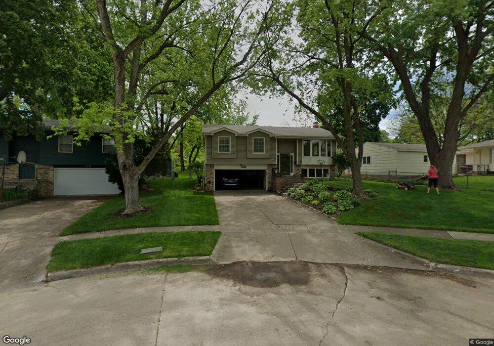 6300 Robin Dr, Des Moines, IA 50322 - photo 1