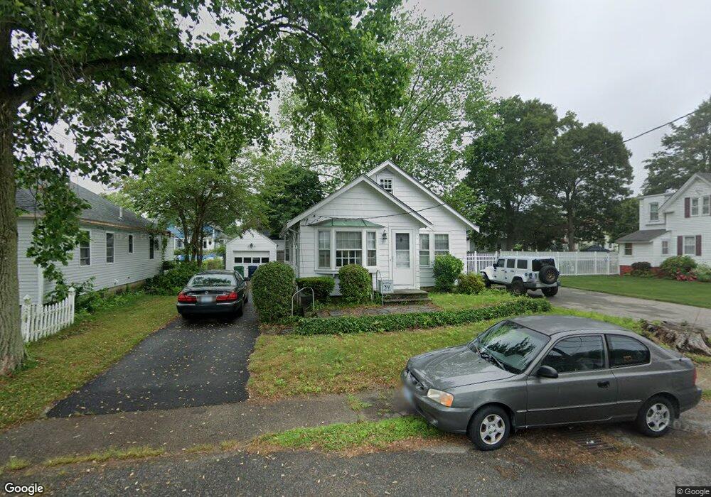 227 Washington St, Warwick, RI 02888 - photo 1