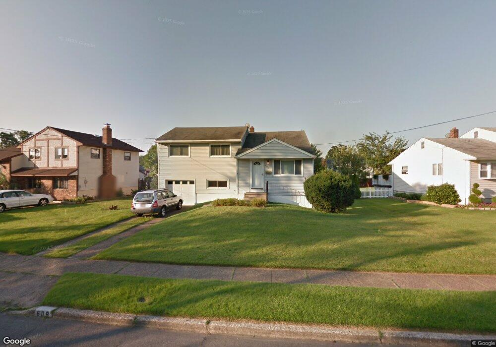 609 Glover Dr, Runnemede, NJ 08078 - photo 1