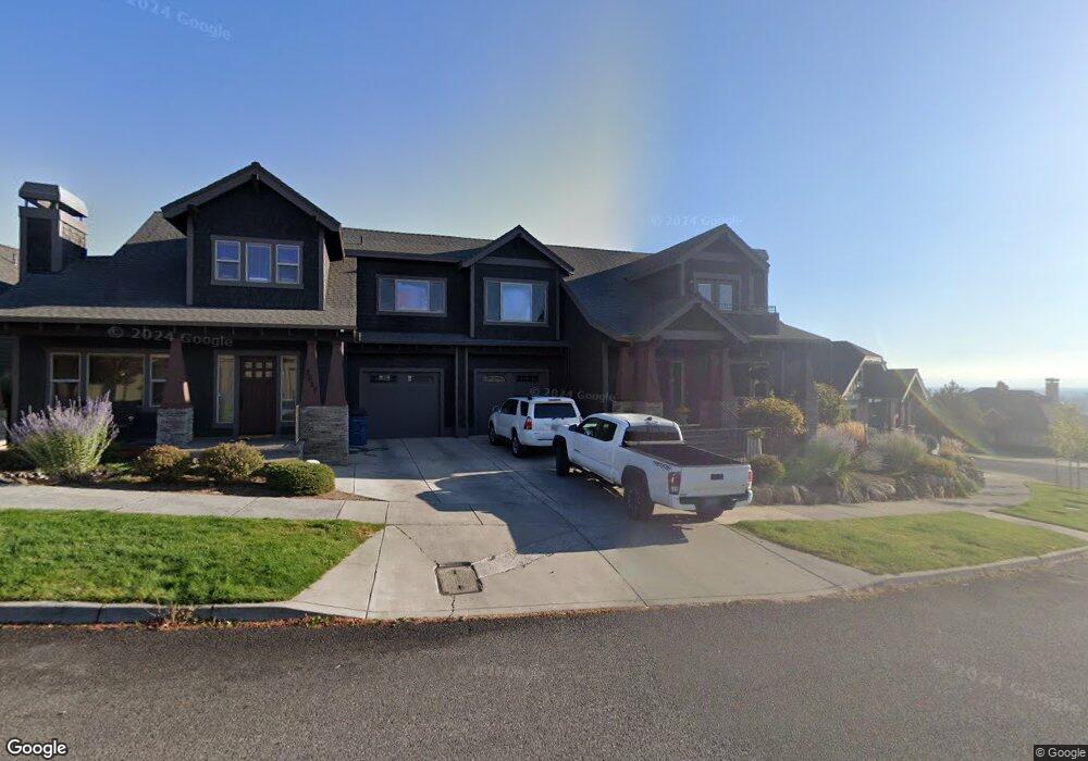 2635 NW Awbrey Point Cir, Bend, OR 97701 - photo 1