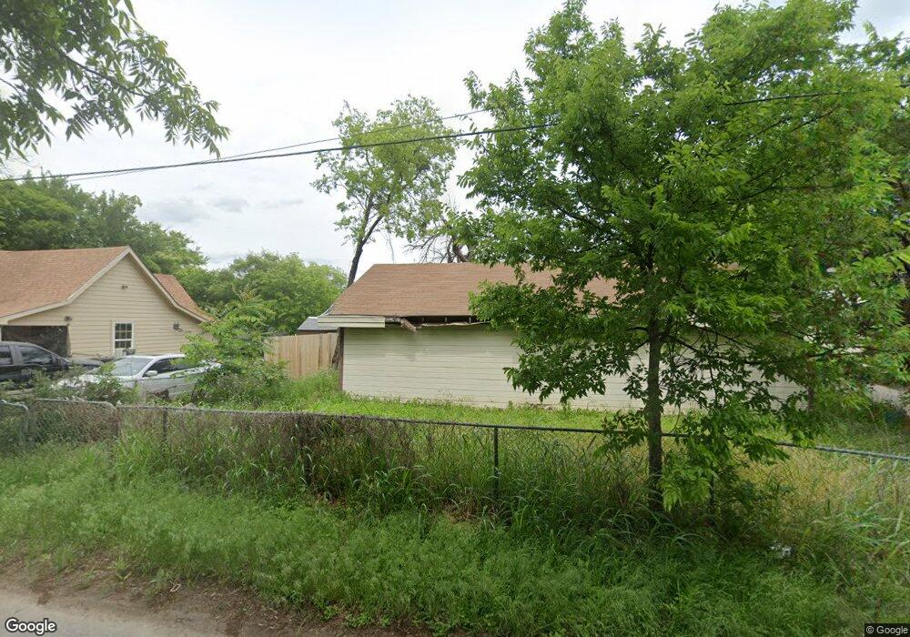 728 N Wilhite St, Cleburne, TX 76031 - photo 1