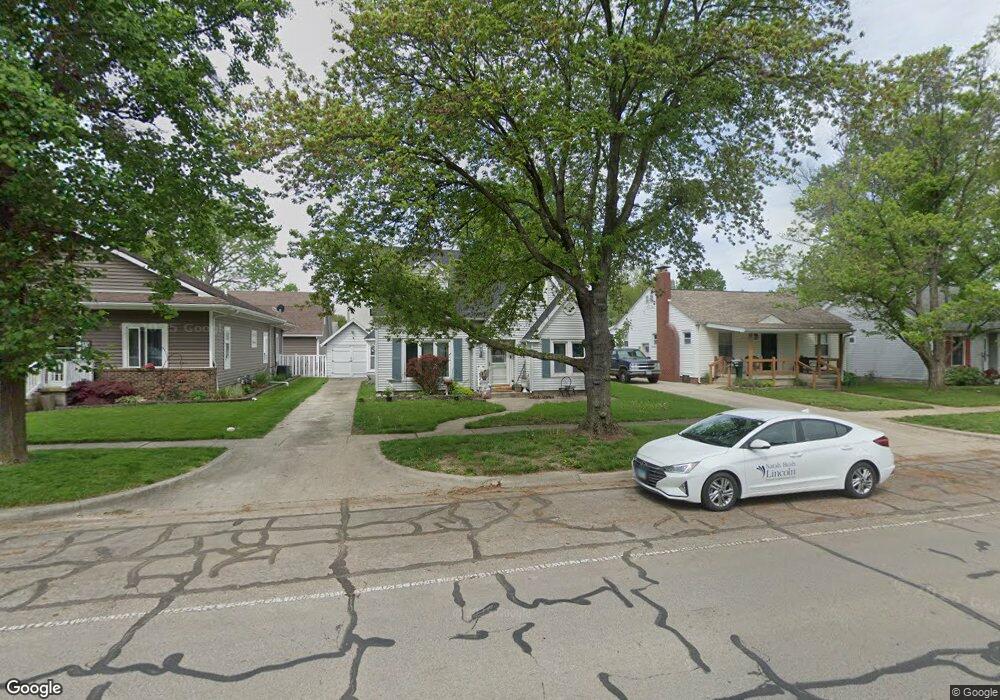 1117 S 14th St, Mattoon, IL 61938 - photo 1