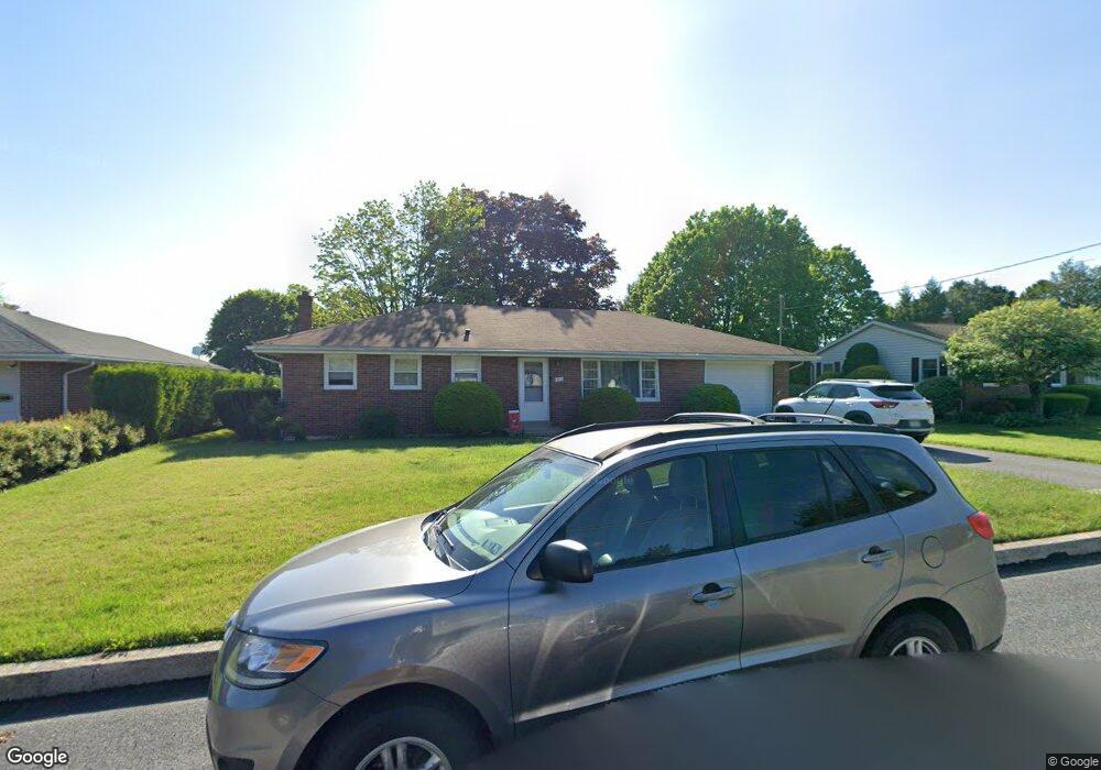 705 Chew St, Hamburg, PA 19526 - photo 1