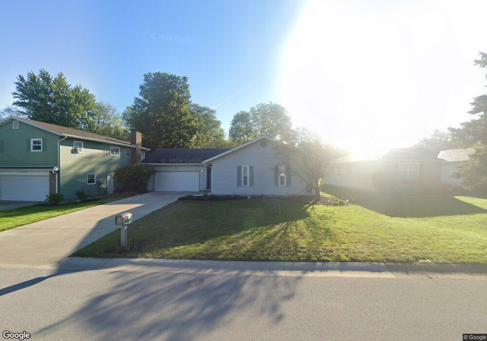 220 Phillips Dr, Wapakoneta, OH 45895 - photo 1