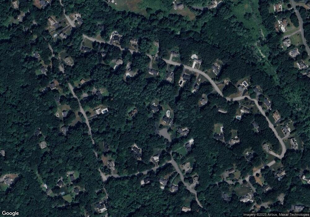 370 Candlestick Rd, North Andover, MA 01845 - photo 1