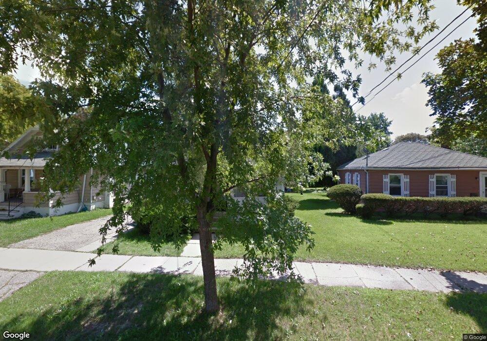 1133 Hyland St, Lansing, MI 48915 - photo 1