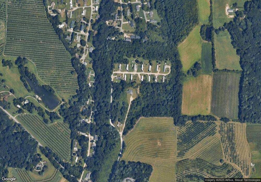 198 Locust Creek Ln, Hendersonville, NC 28792 - photo 1