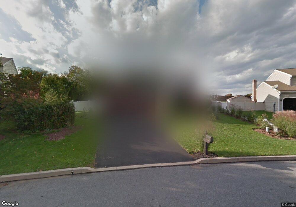 821 Allen Ave, Reading, PA 19605 - photo 1