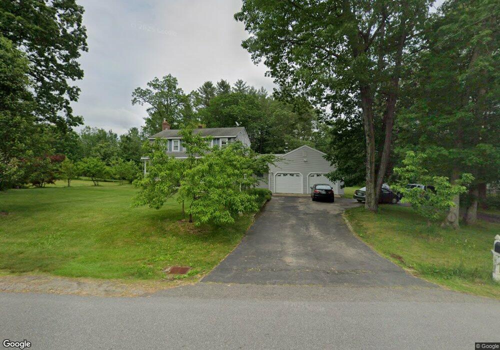 9 Pilgrim Dr, Litchfield, NH 03052 - photo 1