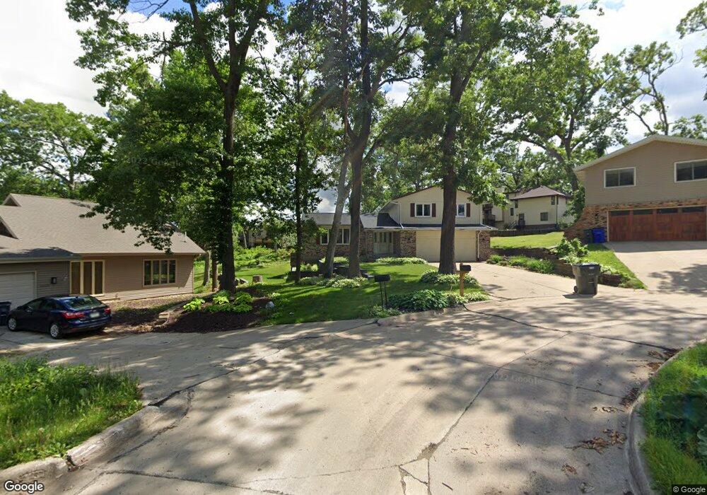 1415 Cardinal Ct NE, Cedar Rapids, IA 52402 - photo 1