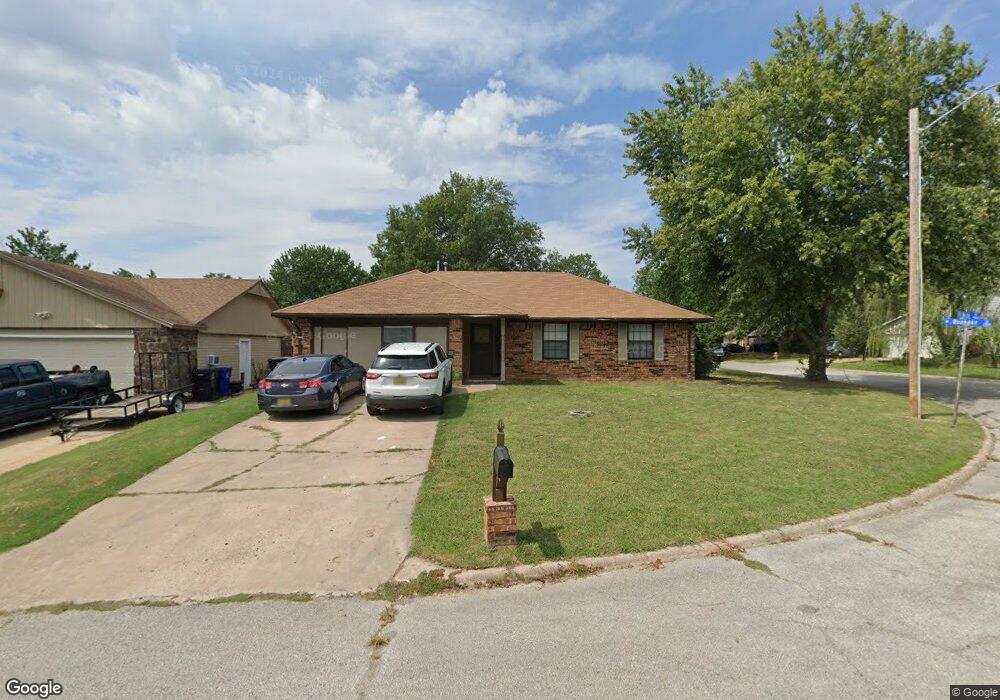 4004 S Birch Place, Broken Arrow, OK 74011 - photo 1