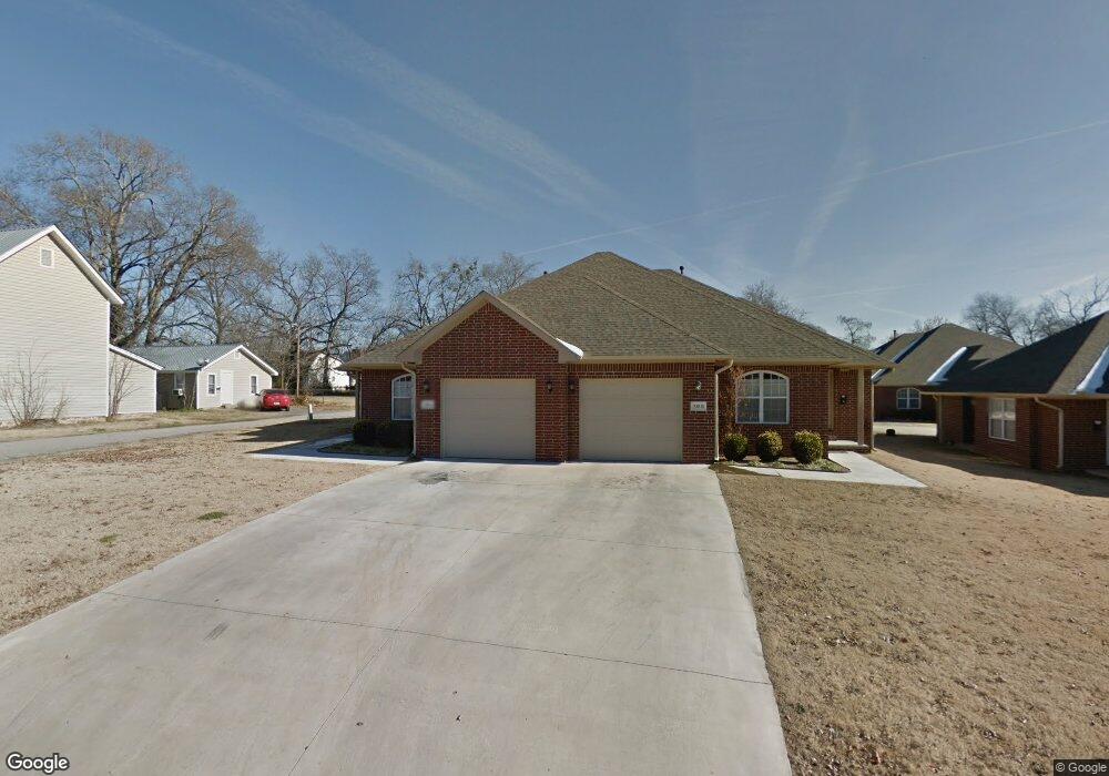 412 N Maple Ave, Tahlequah, OK 74464 - photo 1