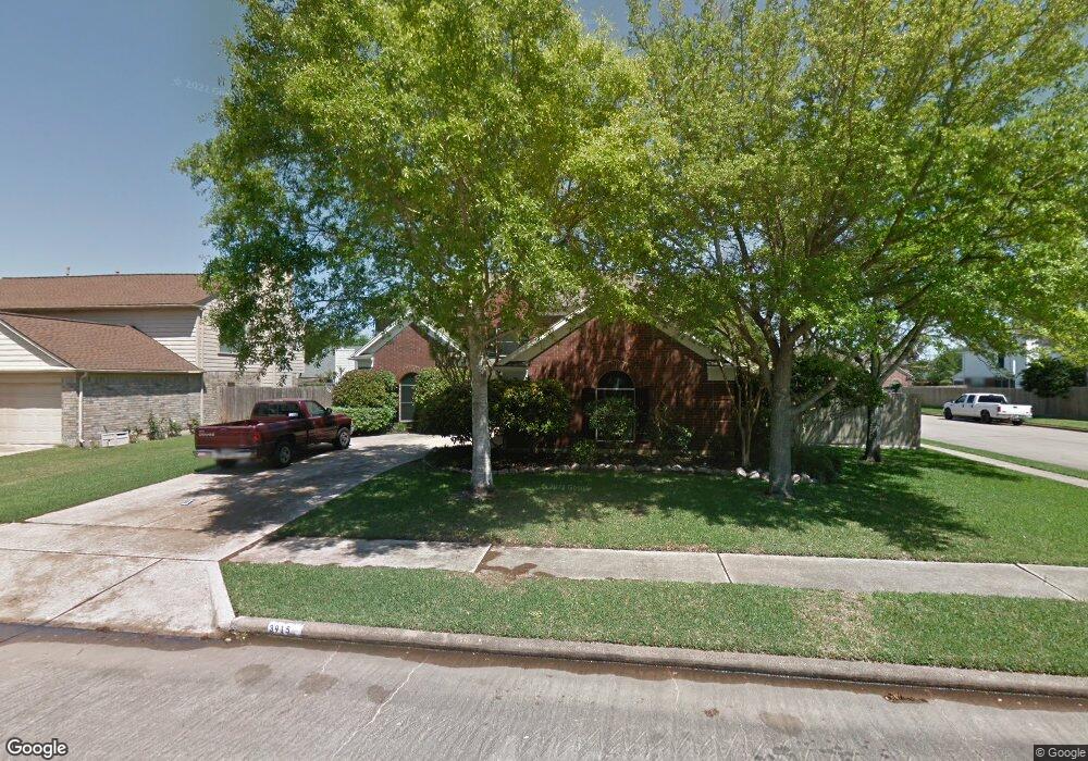 3915 Hazelwood Dr, Pearland, TX 77584 - photo 1