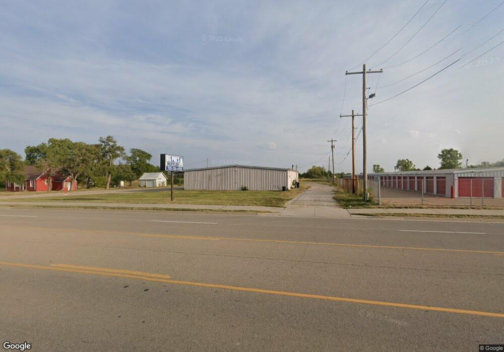 400 SE 45th St, Topeka, KS 66609 - photo 1