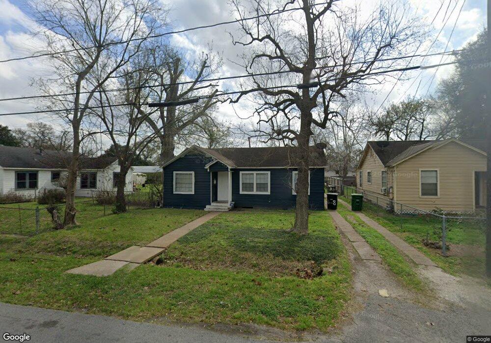68 De Boll St, Houston, TX 77022 - photo 1