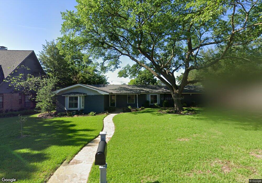 1704 Lincolnshire Dr, Bedford, TX 76021 - photo 1