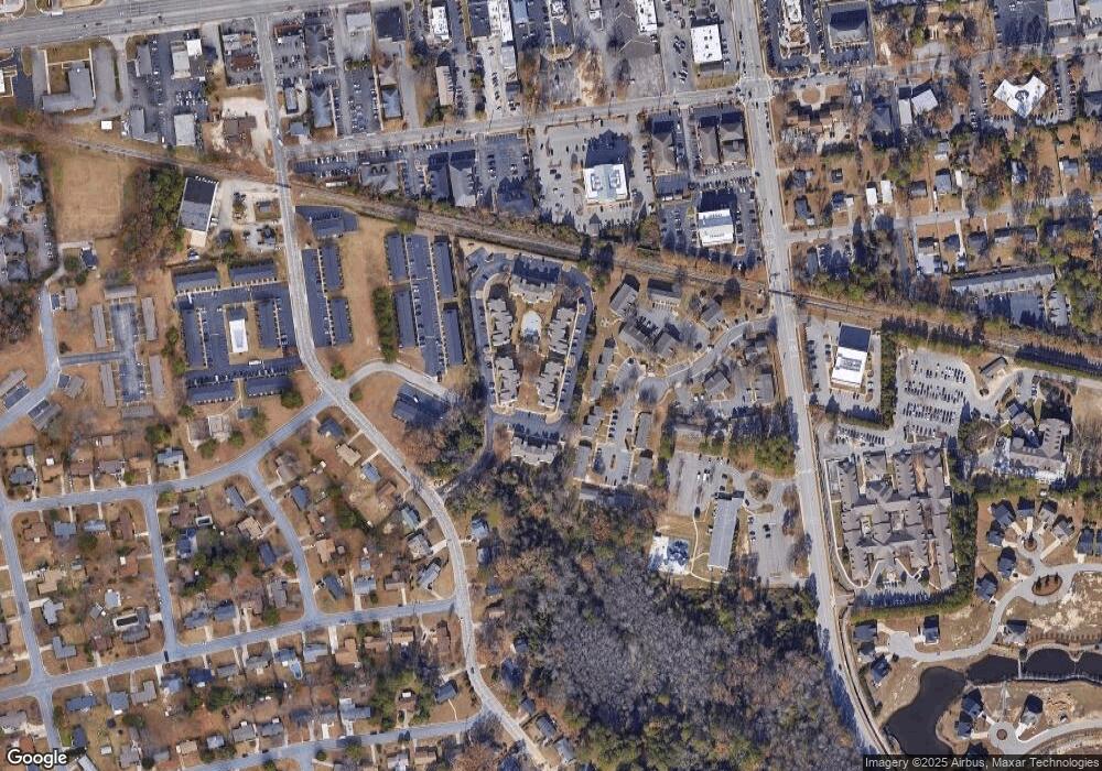 2701 Preston Woods Ln unit 5, Fayetteville, NC 28304 - photo 1