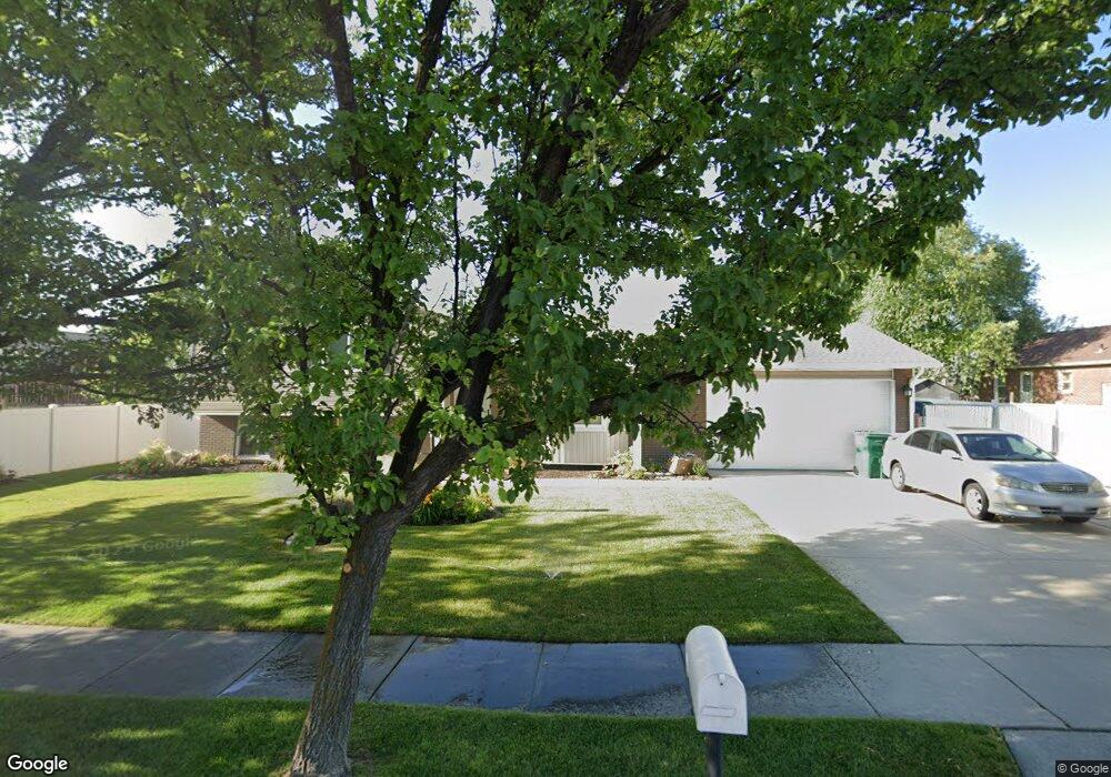 1681 Melba Ln, Riverton, UT 84065 - photo 1