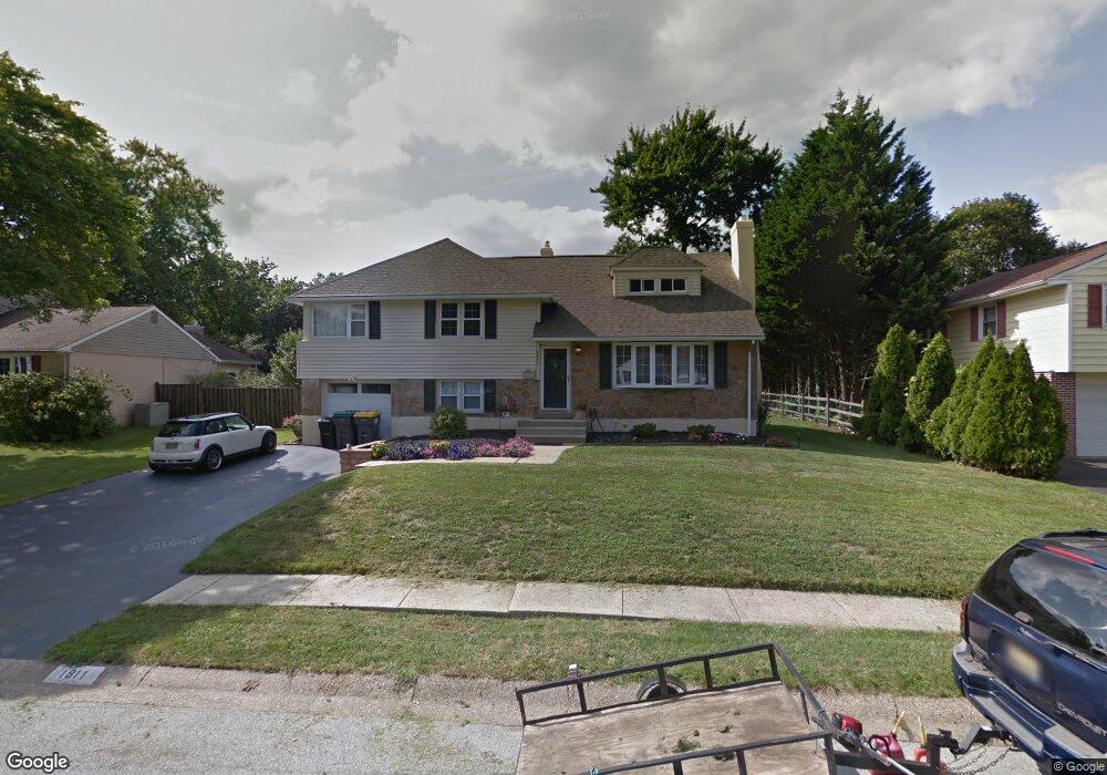 1811 Gravers Ln, Wilmington, DE 19810 - photo 1