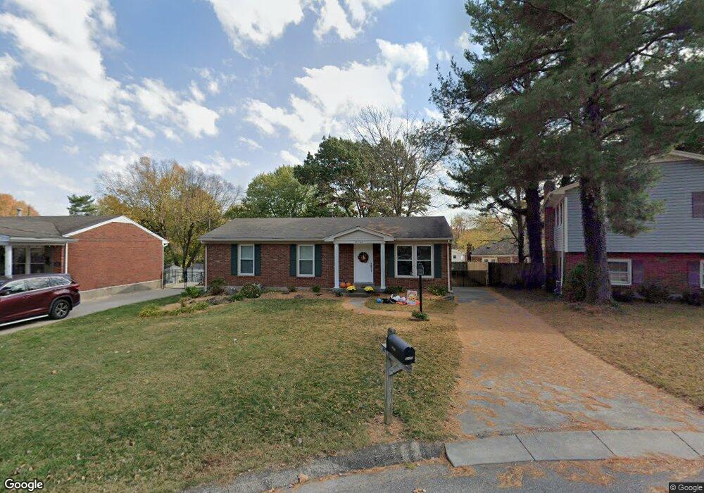 5405 Cranwood Ln, Louisville, KY 40291 - photo 1