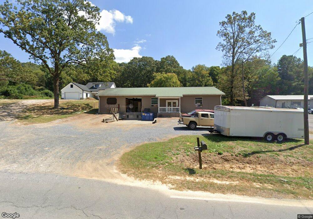 124 Newtown Rd NE, Calhoun, GA 30701 - photo 1