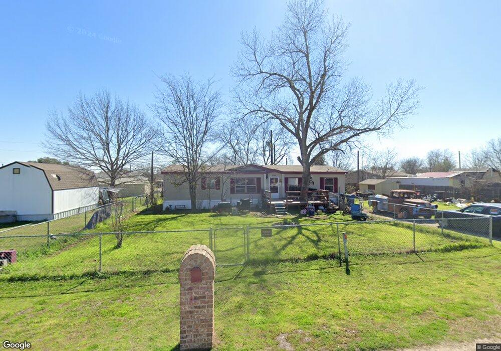 209 Macaw Dr, Granbury, TX 76049 - photo 1