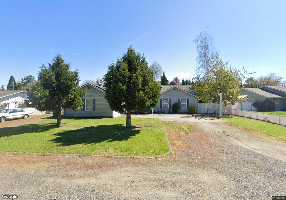 5284 Raymond Way, Central Point, OR 97502 - photo 1