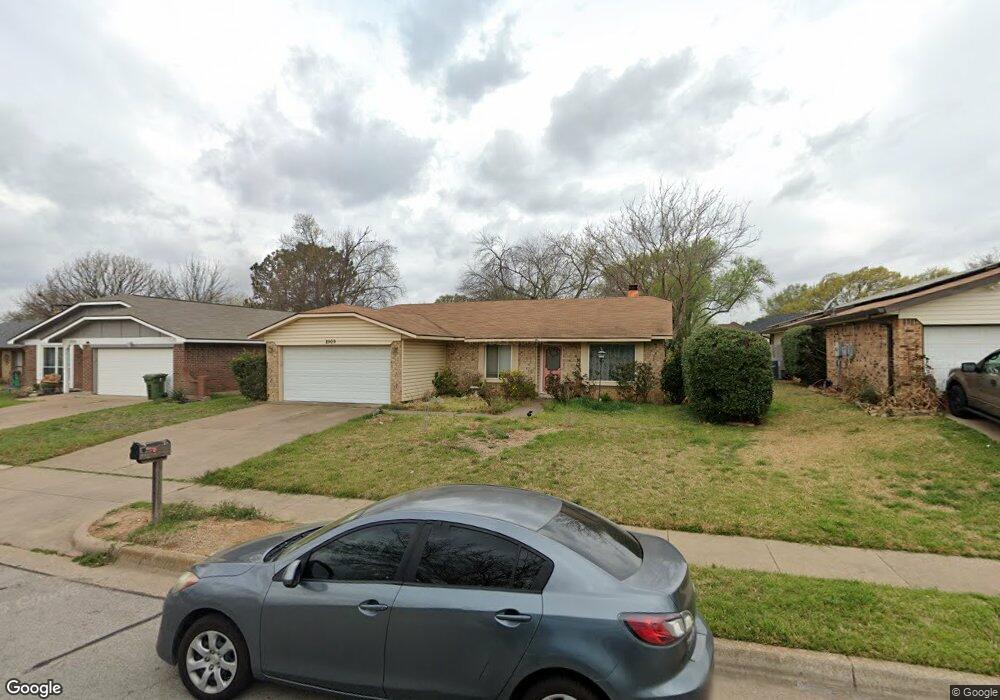 2909 Woodbridge Dr, Bedford, TX 76021 - photo 1