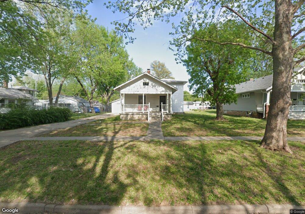 322 SW Franklin Ave, Topeka, KS 66606 - photo 1