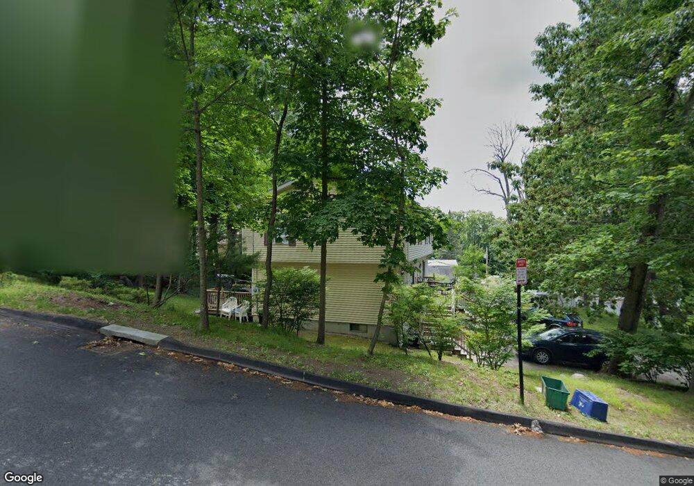 29 Manhattan Rd, Worcester, MA 01602 - photo 1