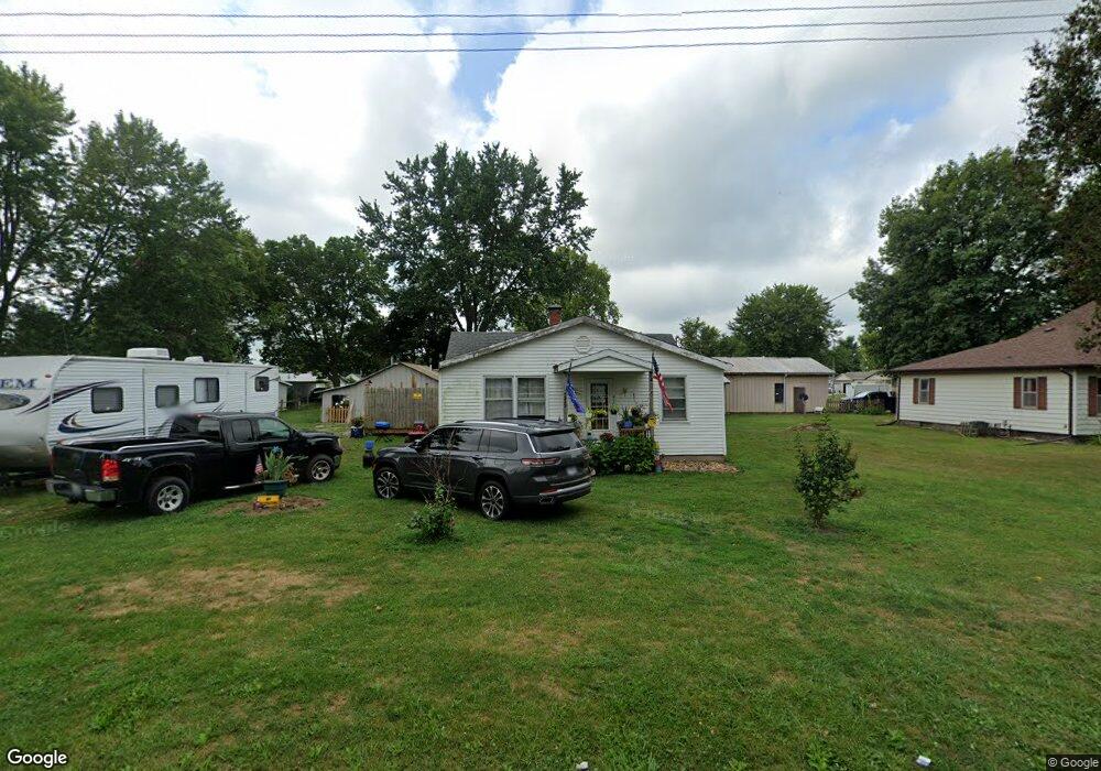 312 E Broadway St, Virginia, IL 62691 - photo 1