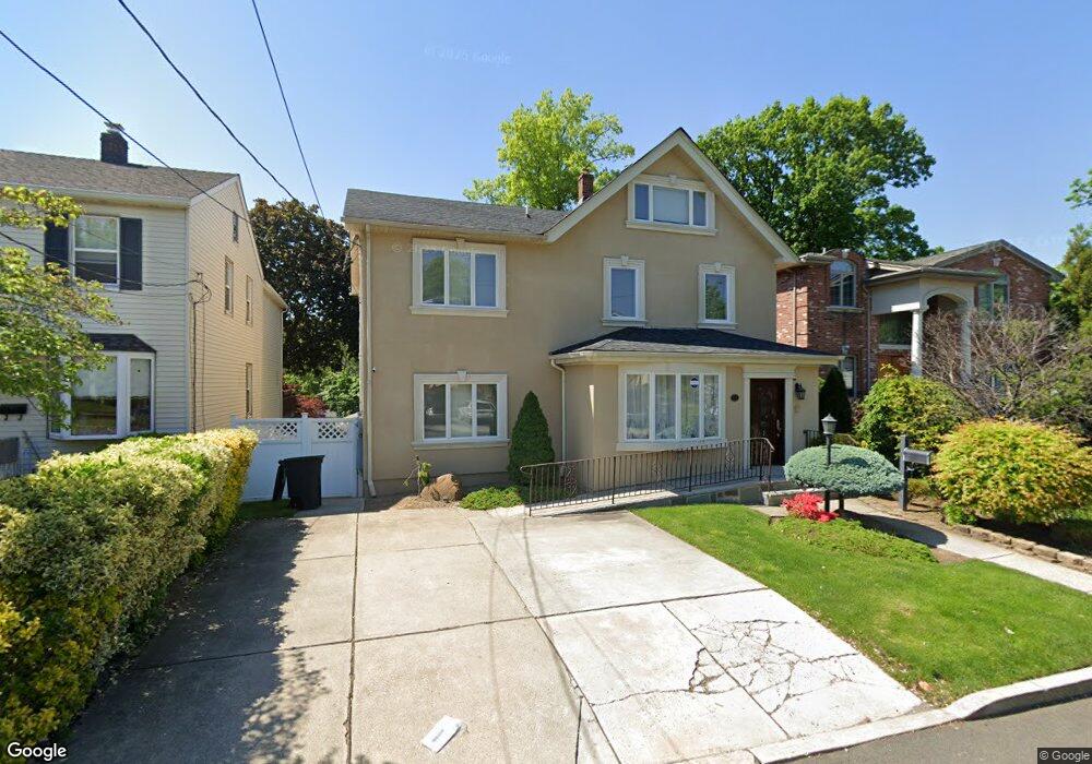 11 1st St, Englewood Cliffs, NJ 07632 - photo 1