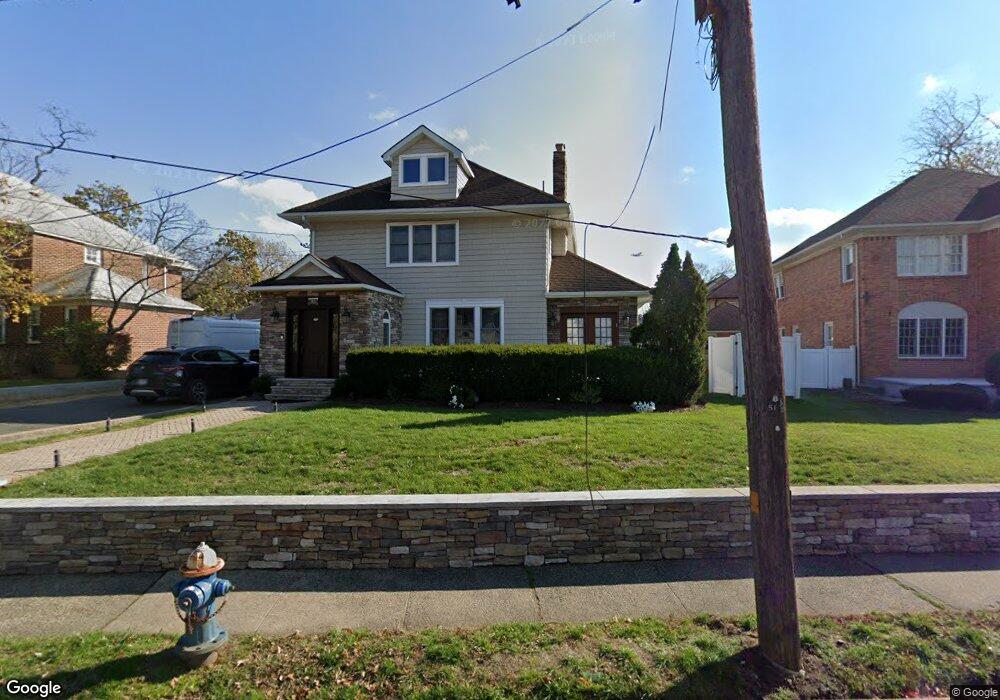 815 W Broadway, Woodmere, NY 11598 - photo 1