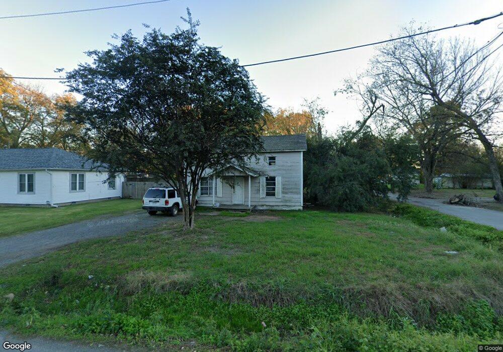 511 W 4th St, Stuttgart, AR 72160 - photo 1