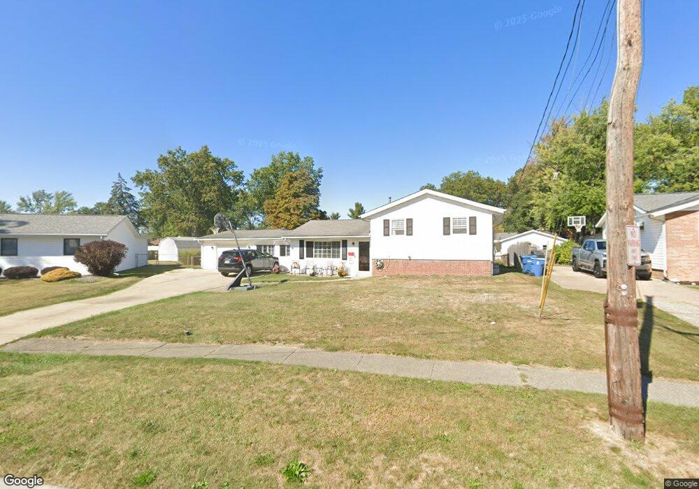 2111 E 39th St, Lorain, OH 44055 - photo 1