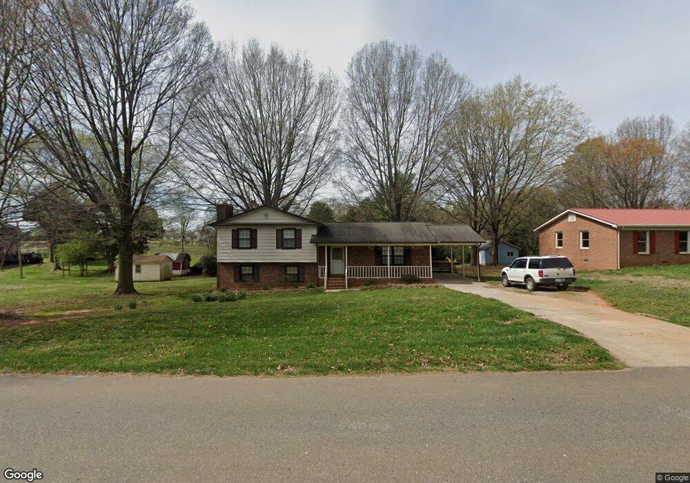 170 Danbury Ln, Statesville, NC 28625 - photo 1