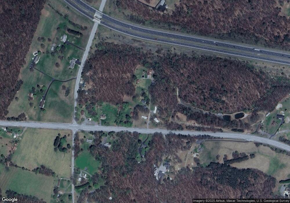 14516 Finch Ln, Hancock, MD 21750 - photo 1