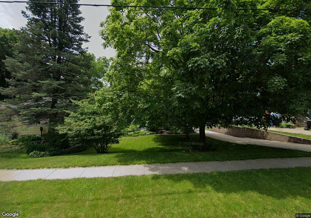 1829 Rainbow Dr, Cedar Falls, IA 50613 - photo 1