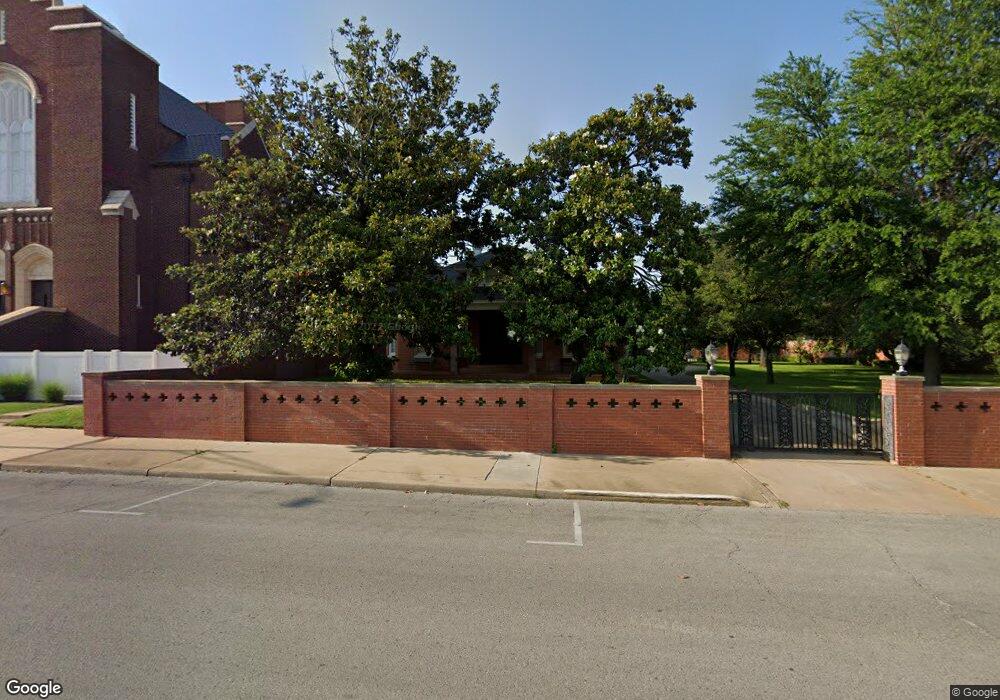 219 1st Ave SW, Ardmore, OK 73401 - photo 1