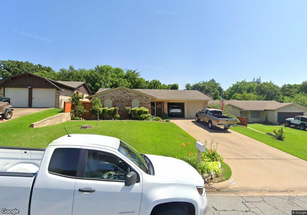 2810 Shawn Dr, Denison, TX 75020 - photo 1