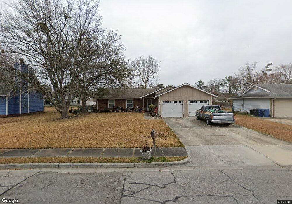 609 Kimberly Ln, Jacksonville, NC 28546 - photo 1